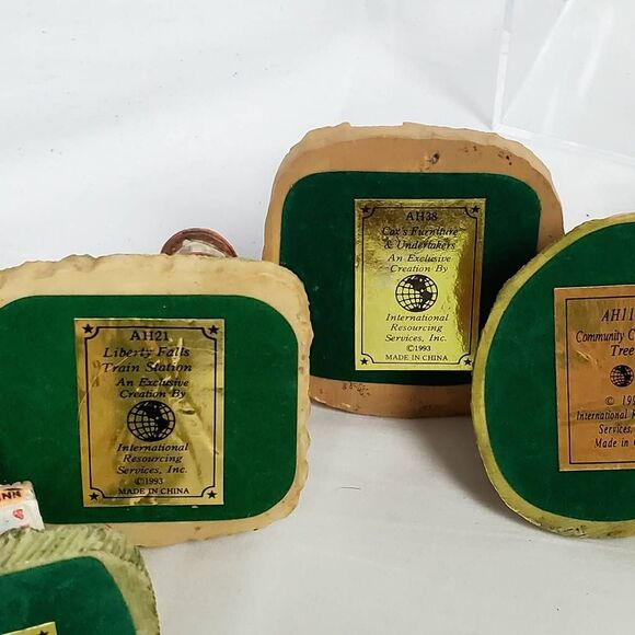 Liberty Falls Miniature Houses Lot of 7 - Picture 7 of 8